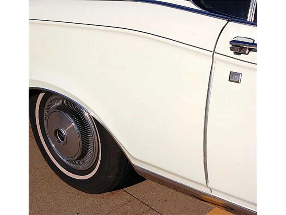 1970 Lincoln Continental 5th Gen - Image 10 of 21