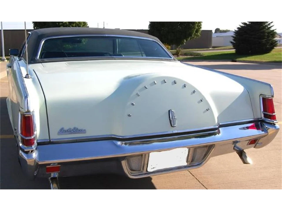 1970 Lincoln Continental 5th Gen - Image 9 of 21