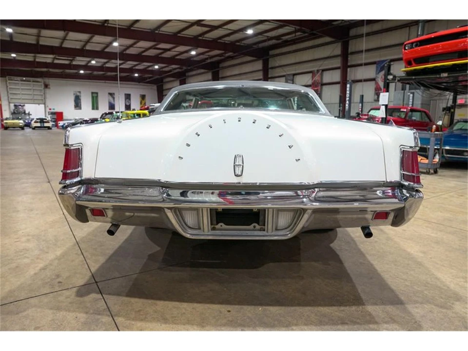 1970 Lincoln Continental 5th Gen - Image 7 of 31