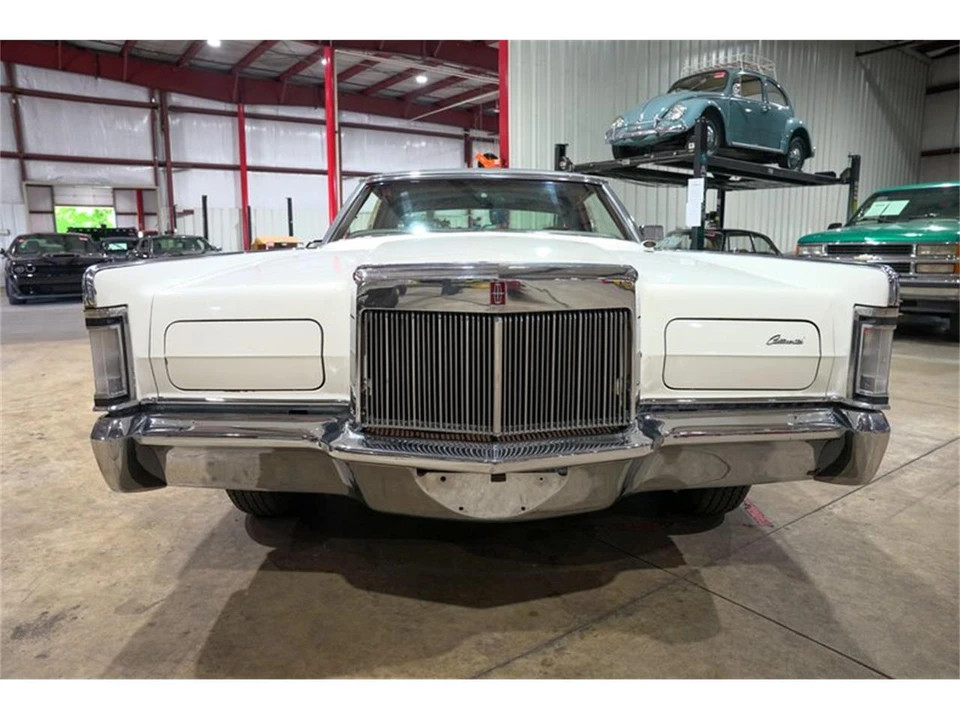 1970 Lincoln Continental 5th Gen - Image 13 of 31