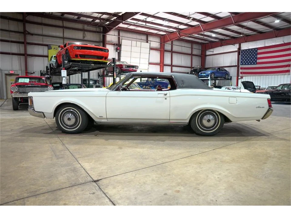 1970 Lincoln Continental 5th Gen - Image 4 of 31