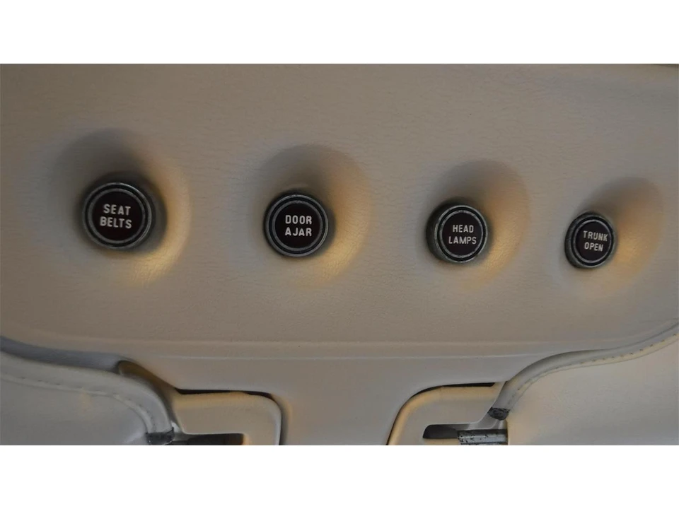 1970 Lincoln Continental Mark III - Image 18 of 31