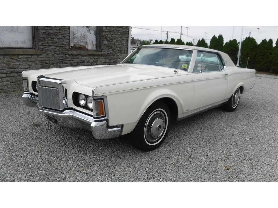 1970 Lincoln Continental Mark III - Image 27 of 31