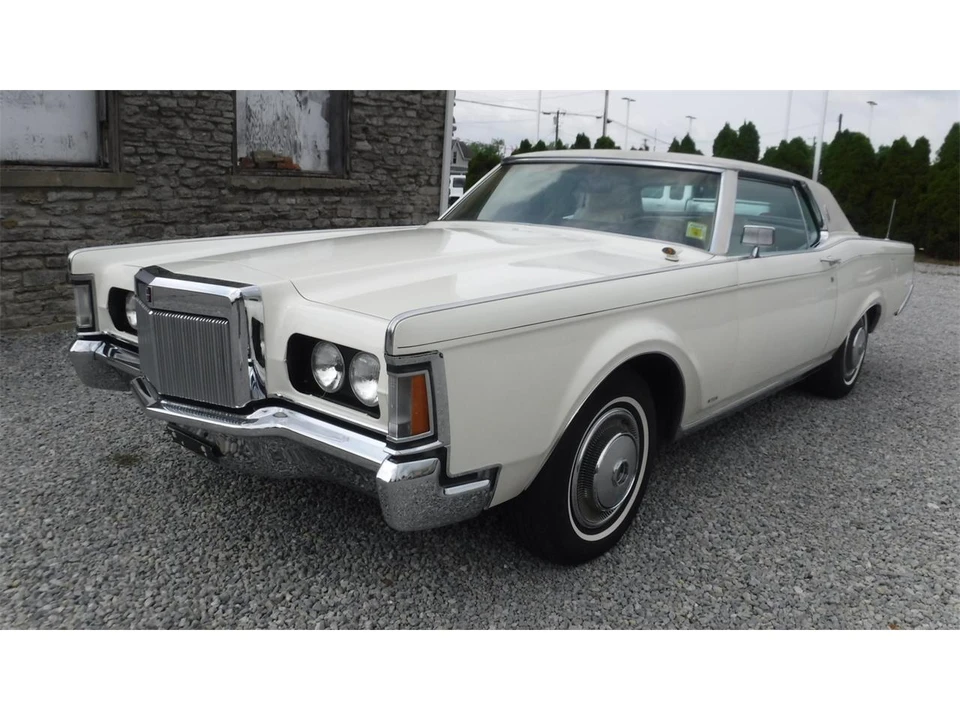1970 Lincoln Continental Mark III - Image 28 of 31