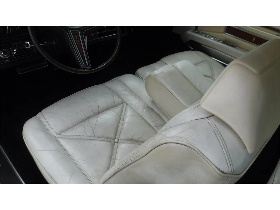 1970 Lincoln Continental Mark III - Image 29 of 31