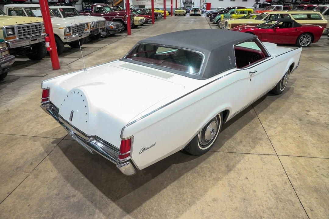 1970 Lincoln Continental Mark III - Image 13 of 31