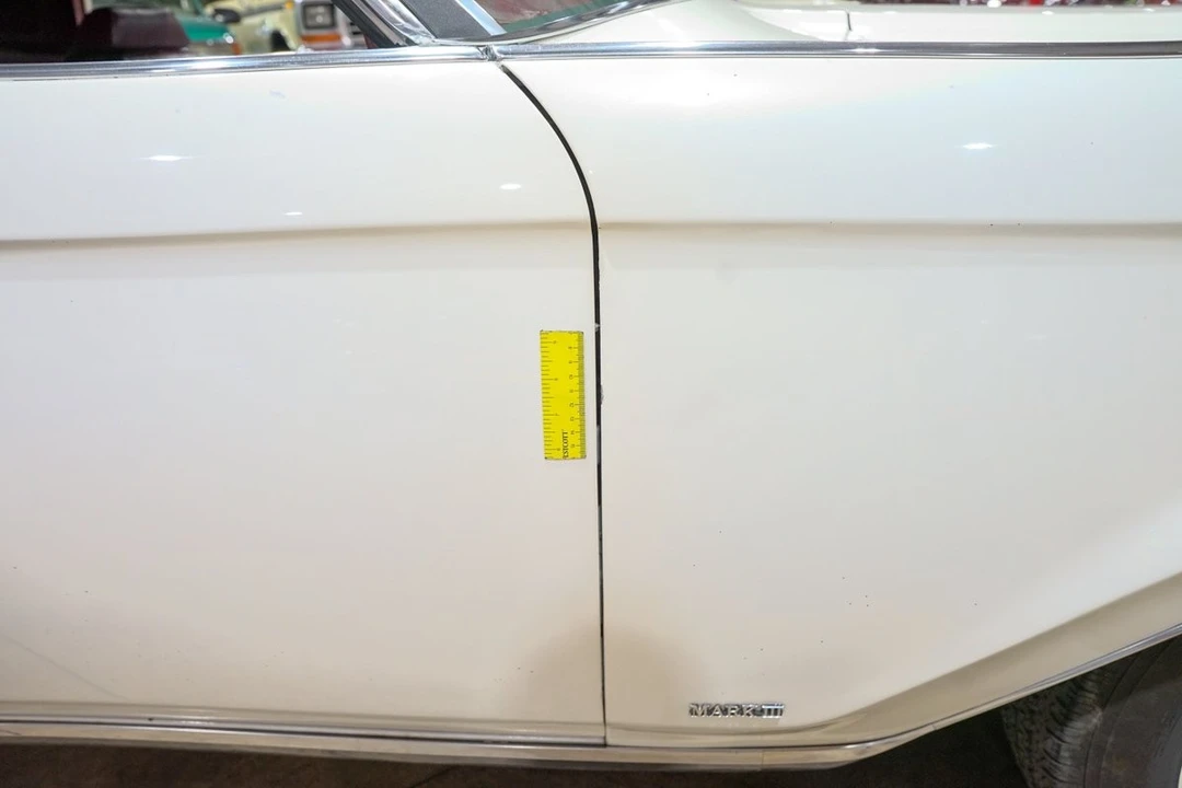 1970 Lincoln Continental Mark III - Image 30 of 31