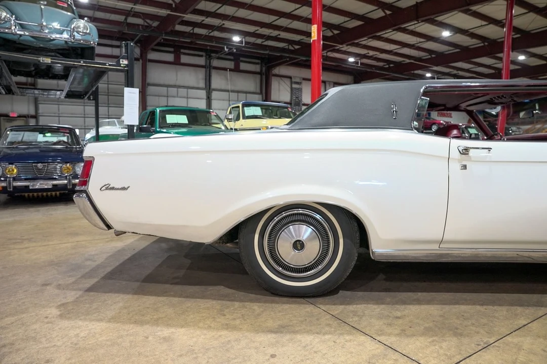 1970 Lincoln Continental Mark III - Image 7 of 31