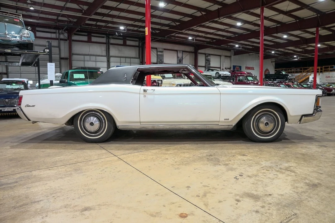 1970 Lincoln Continental Mark III - Image 8 of 31