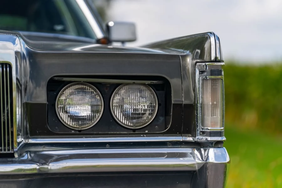1970 Lincoln Continental Mark III - Image 11 of 20