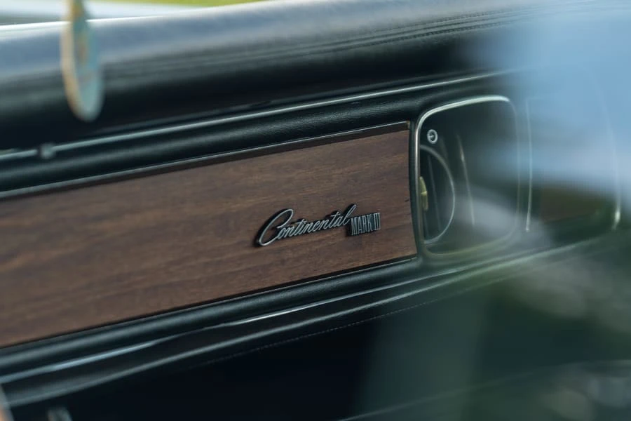 1970 Lincoln Continental Mark III - Image 15 of 20