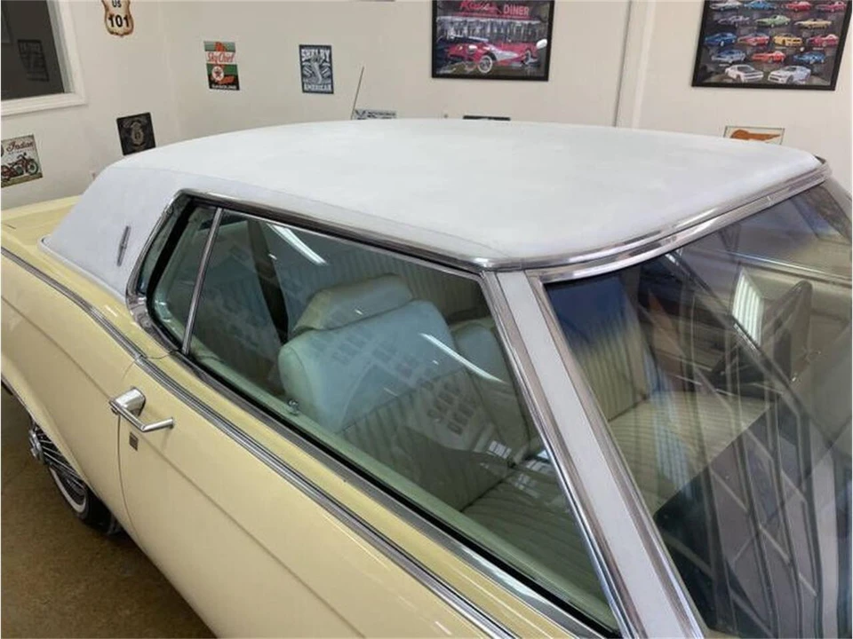 1970 Lincoln Continental Mark III - Image 4 of 21