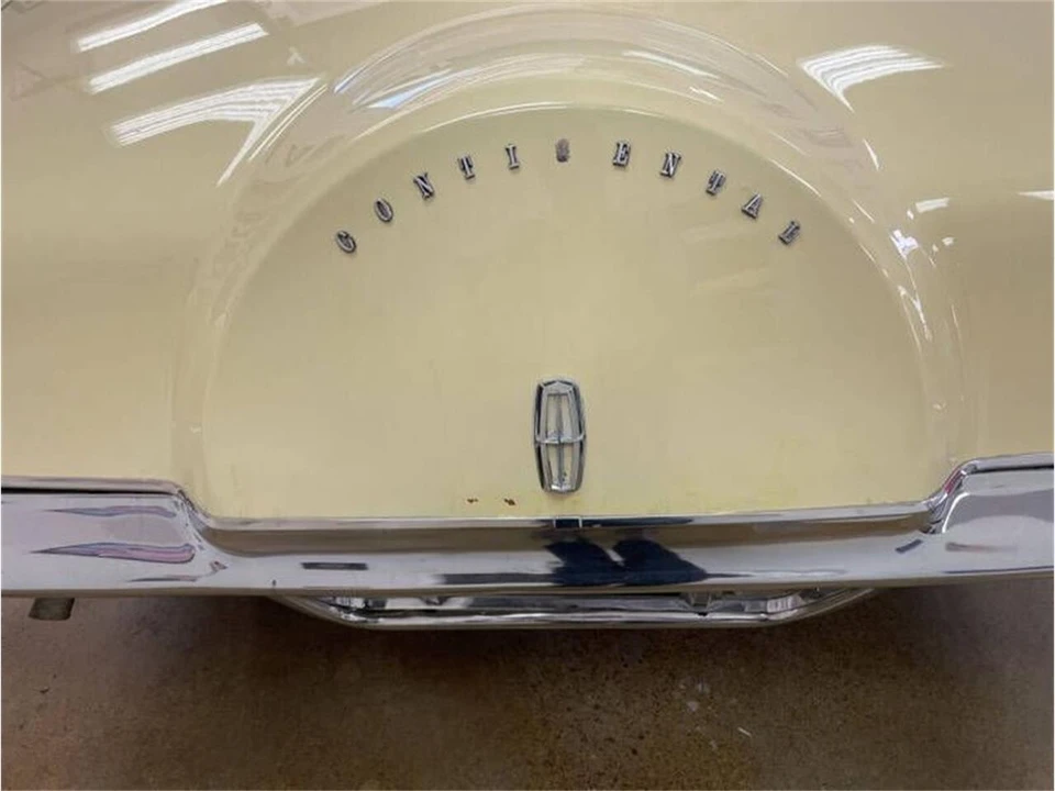 1970 Lincoln Continental Mark III - Image 5 of 21