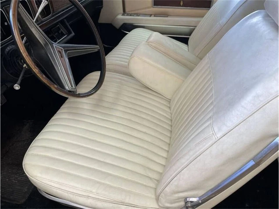 1970 Lincoln Continental Mark III - Image 12 of 21