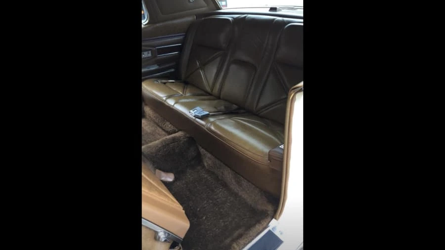 1970 Lincoln Continental Mark III - Image 10 of 12