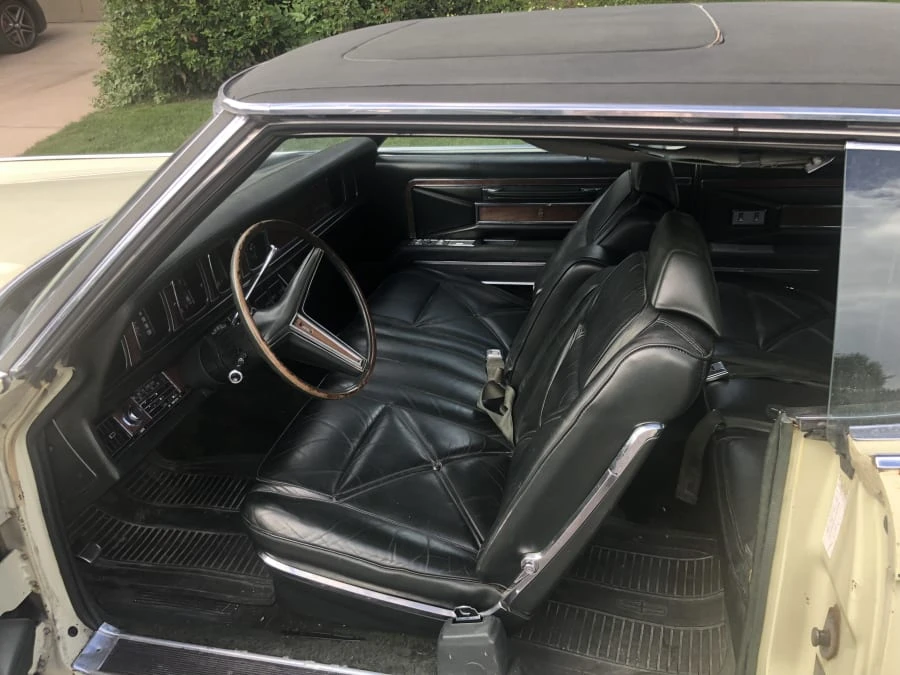 1970 Lincoln Continental Mark III - Image 4 of 10