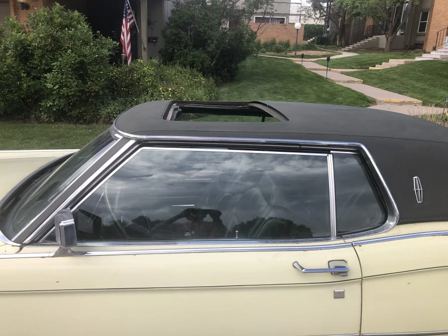 1970 Lincoln Continental Mark III - Image 10 of 10