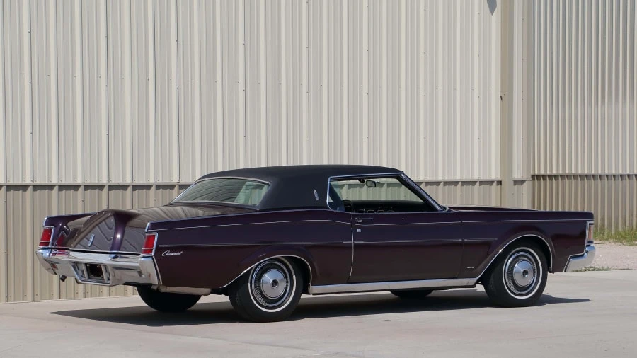 1970 Lincoln Continental Mark III - Image 3 of 12