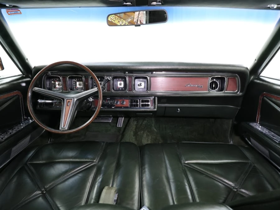 1970 Lincoln Continental Mark III - Image 24 of 31