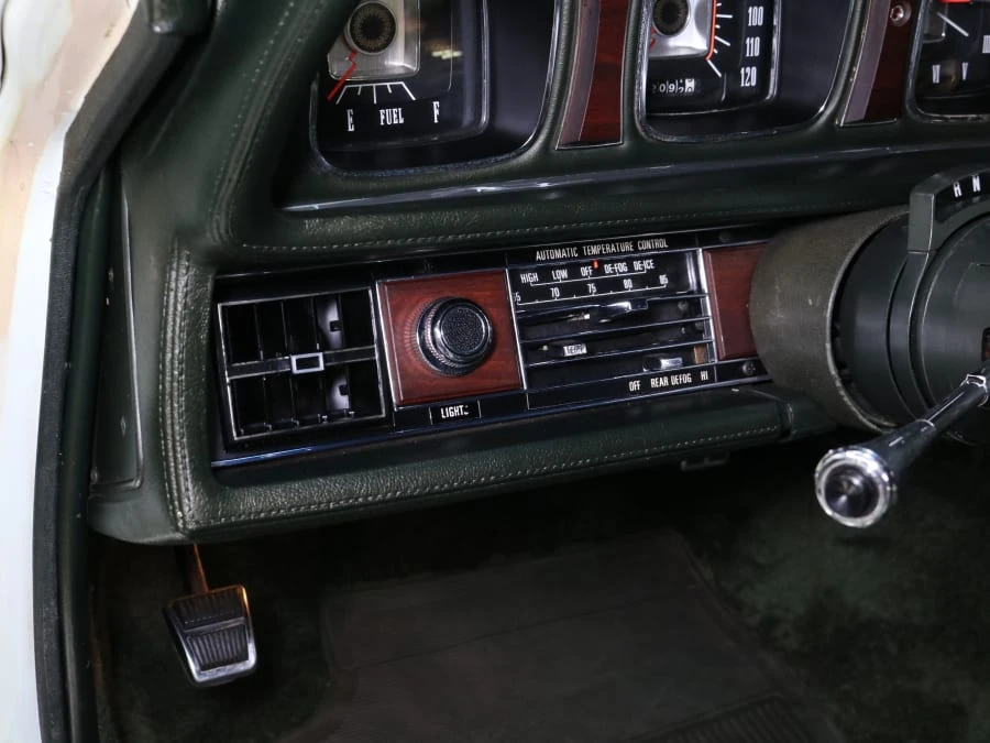 1970 Lincoln Continental Mark III - Image 29 of 31