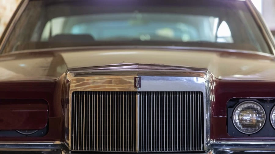 1970 Lincoln Continental Mark III - Image 17 of 20