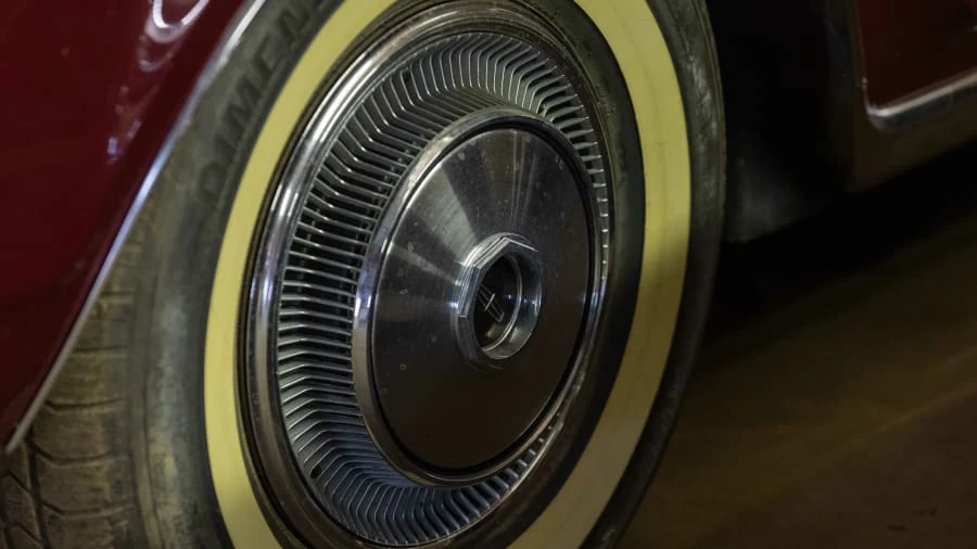 1970 Lincoln Continental Mark III - Image 18 of 20