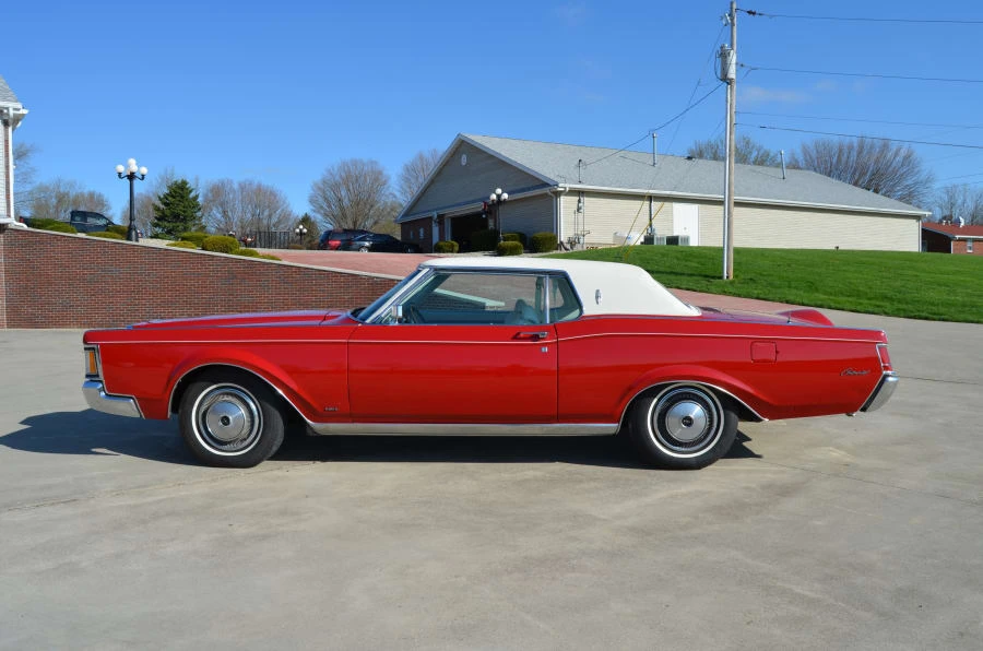1970 Lincoln Continental Mark III - Image 2 of 8