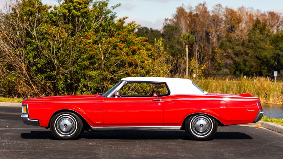 1970 Lincoln Continental Mark III - Image 2 of 13