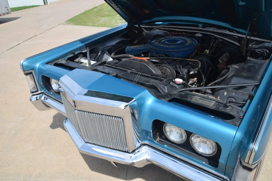 1970 Lincoln Continental 5th Gen - Image 17 of 18