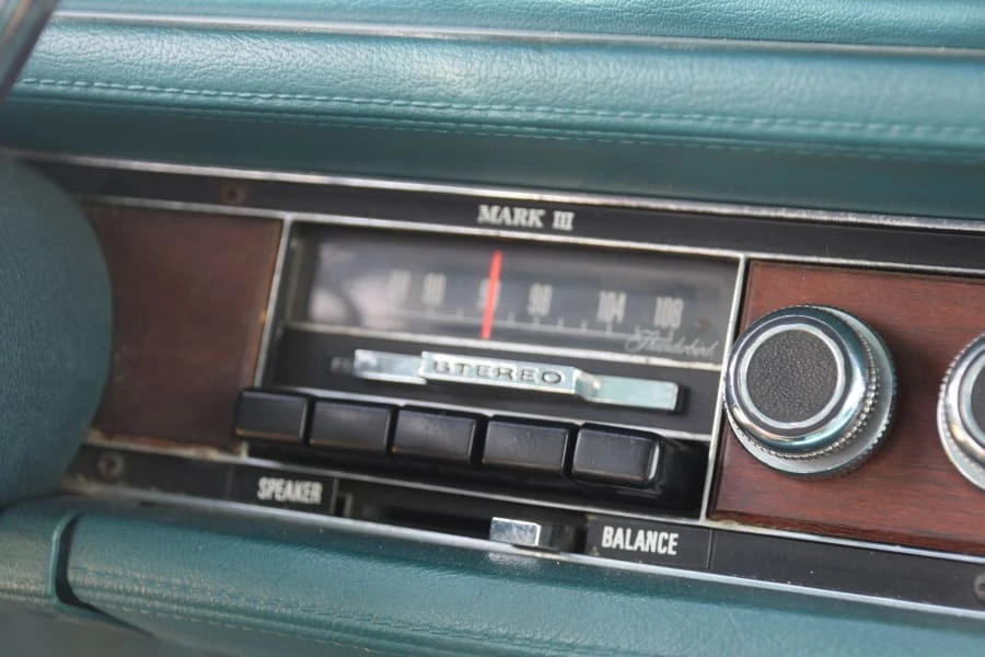 1970 Lincoln Continental 5th Gen - Image 15 of 18