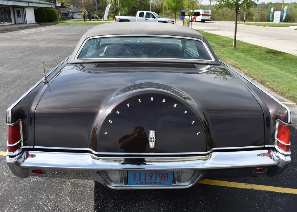 1970 Lincoln Continental Mark III - Image 16 of 31
