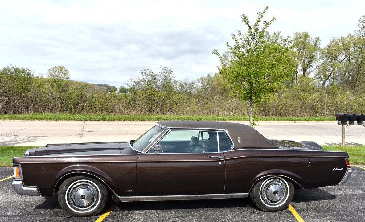 1970 Lincoln Continental Mark III - Image 2 of 31