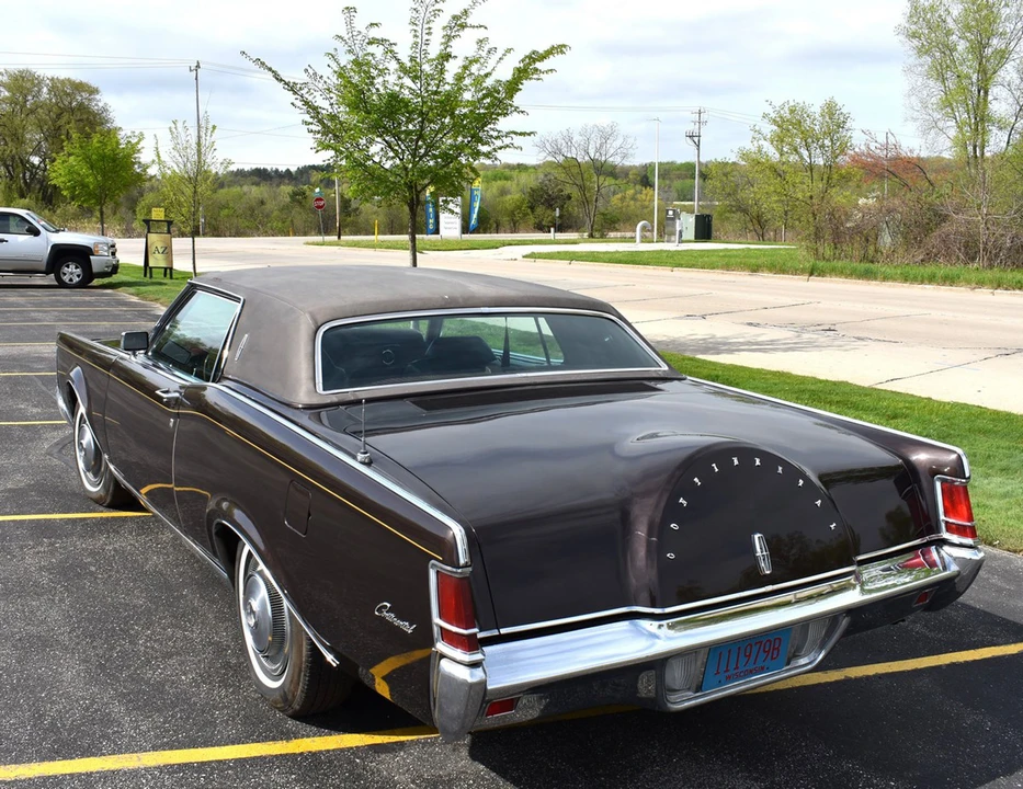 1970 Lincoln Continental Mark III - Image 4 of 31