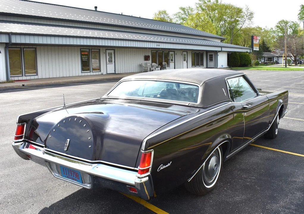 1970 Lincoln Continental Mark III - Image 6 of 31