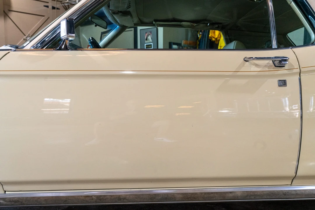 1970 Lincoln Continental Mark III - Image 25 of 31