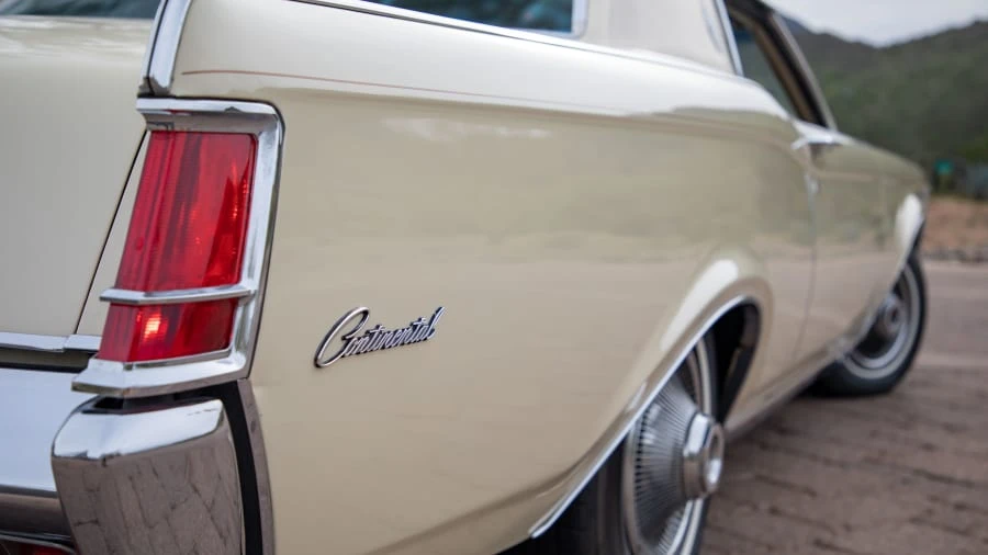 1970 Lincoln Continental Mark III - Image 15 of 20