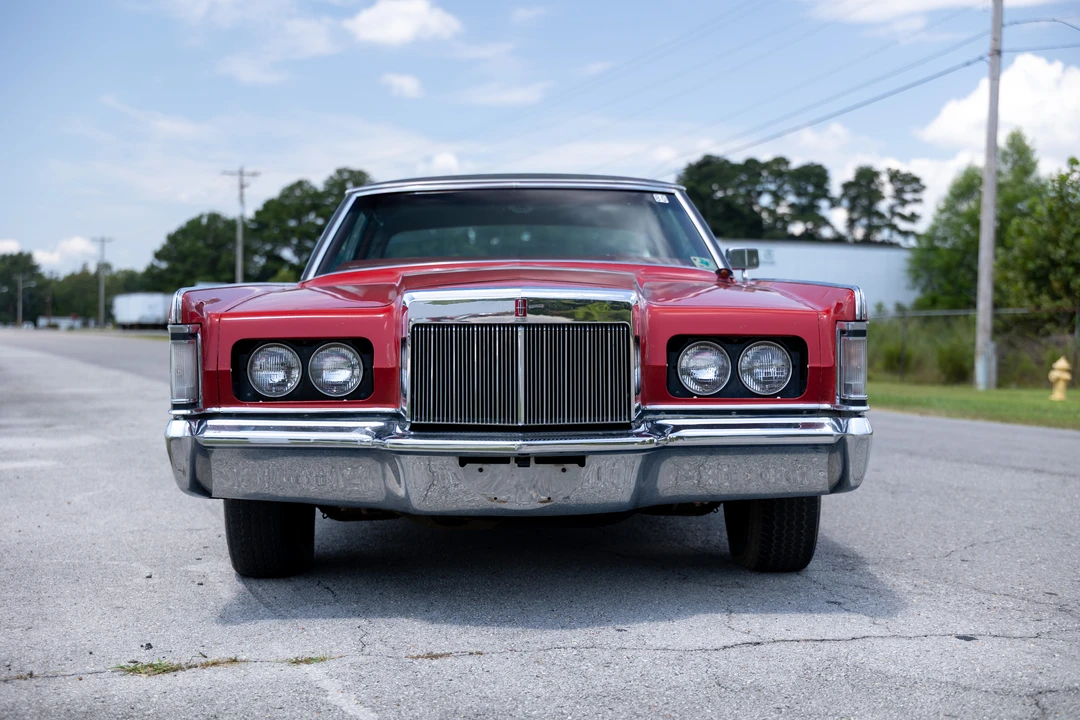 1970 Lincoln Continental Mark III - Image 4 of 31