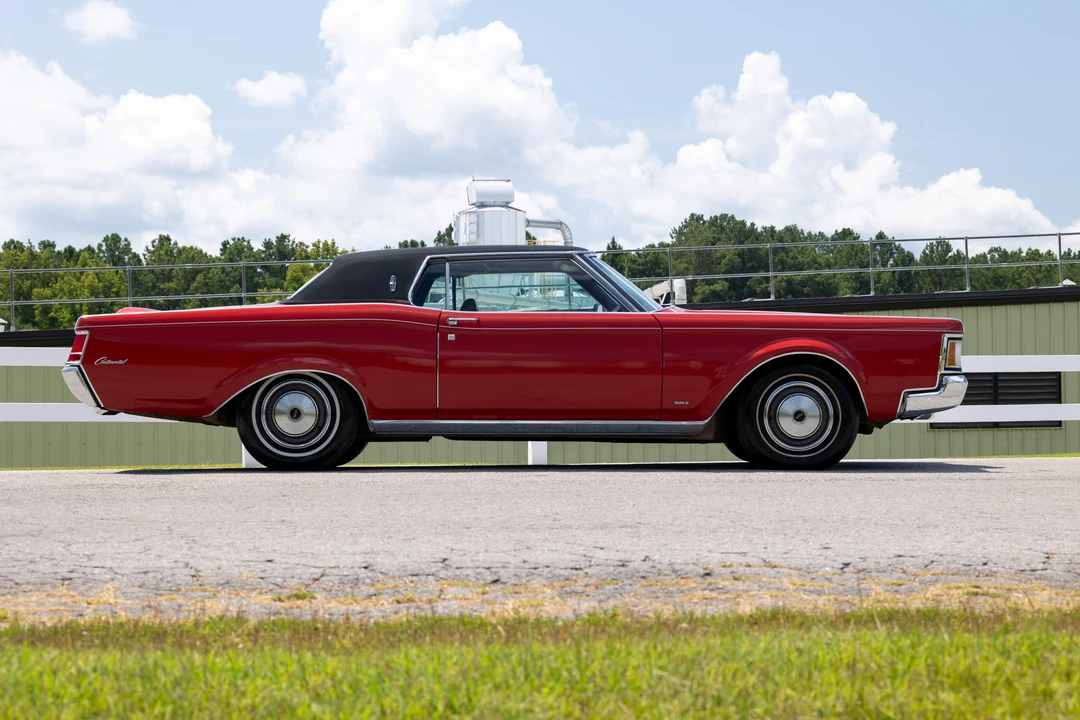 1970 Lincoln Continental Mark III - Image 7 of 31