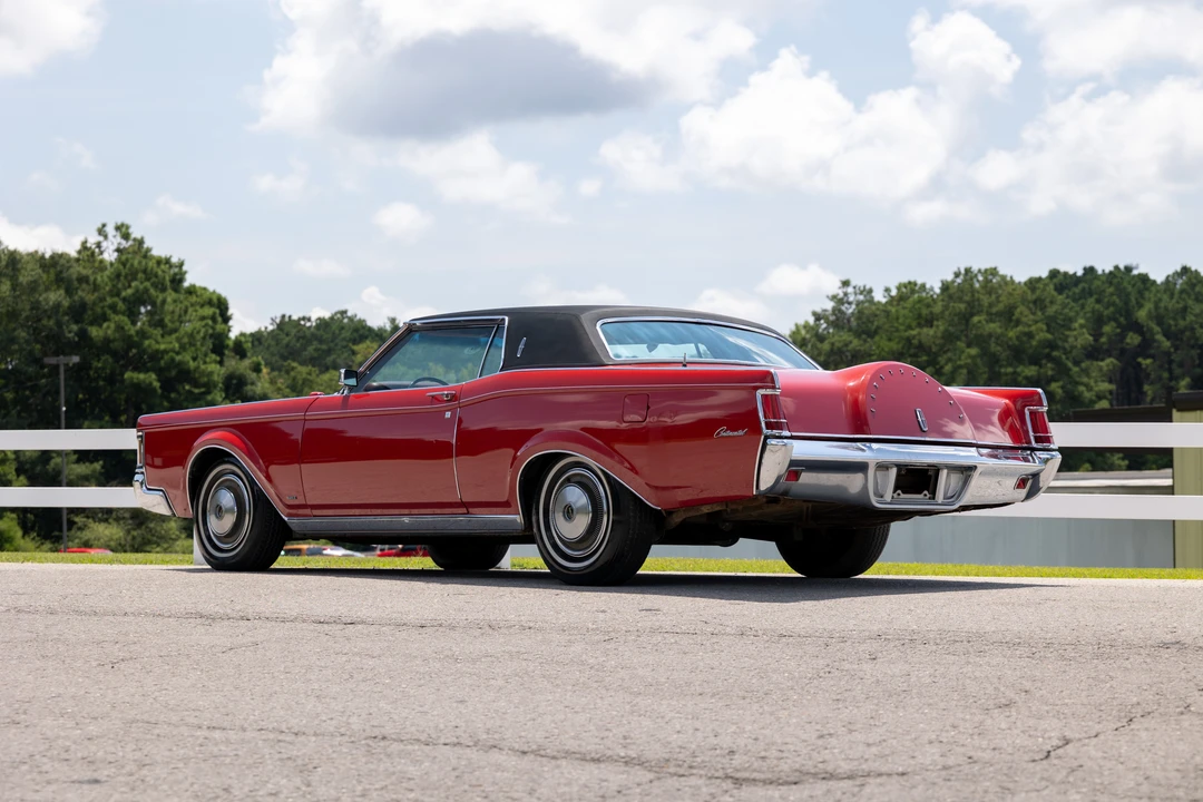 1970 Lincoln Continental Mark III - Image 13 of 31