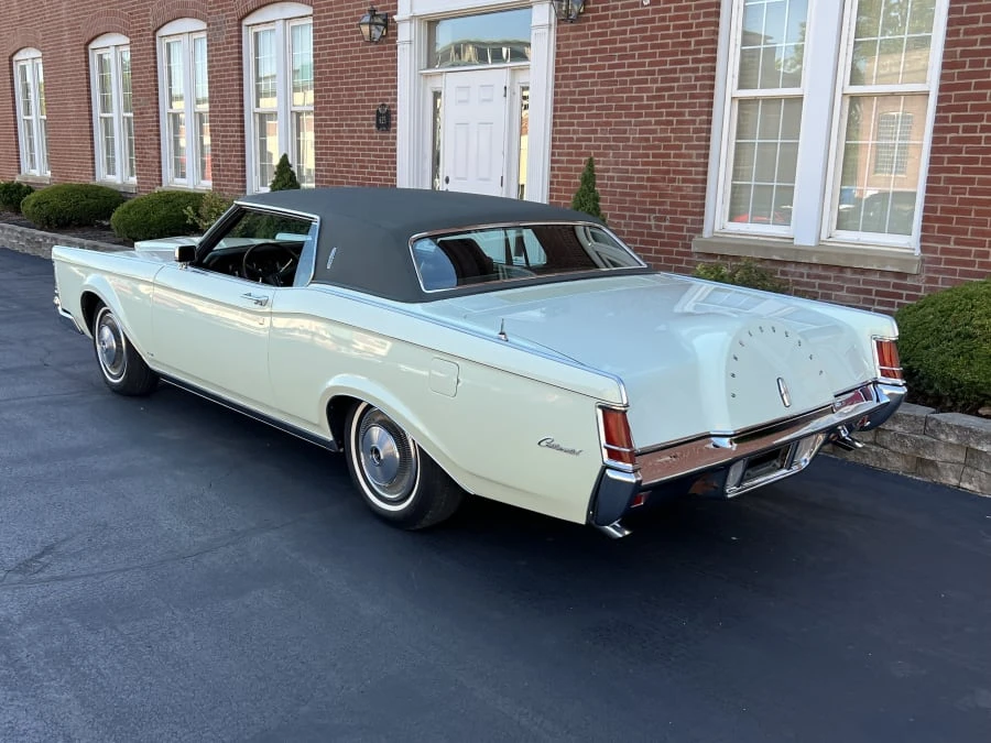 1970 Lincoln Continental Mark III - Image 3 of 7