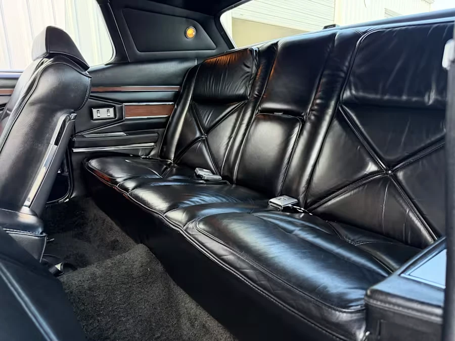 1970 Lincoln Continental Mark III - Image 16 of 31