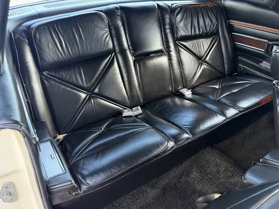 1970 Lincoln Continental Mark III - Image 19 of 31