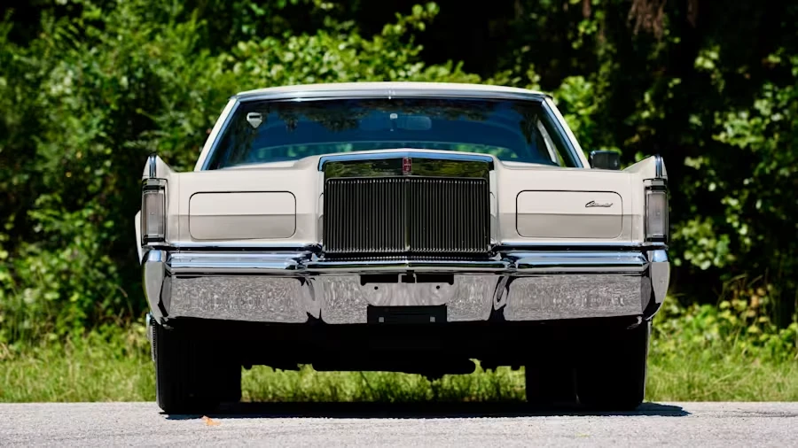 1970 Lincoln Continental Mark III - Image 4 of 31