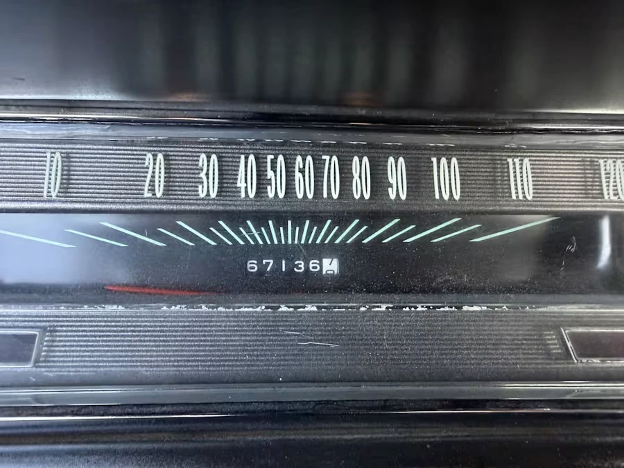 1970 Lincoln Continental Mark III - Image 10 of 31