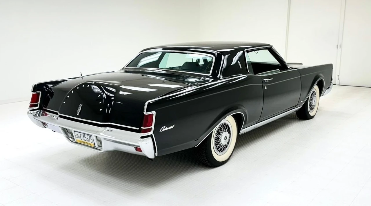 1970 Lincoln Continental Mark III - Image 5 of 31