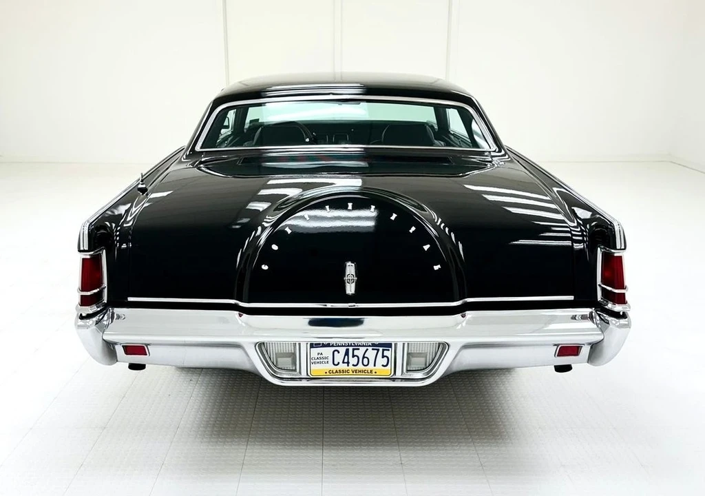 1970 Lincoln Continental Mark III - Image 4 of 31