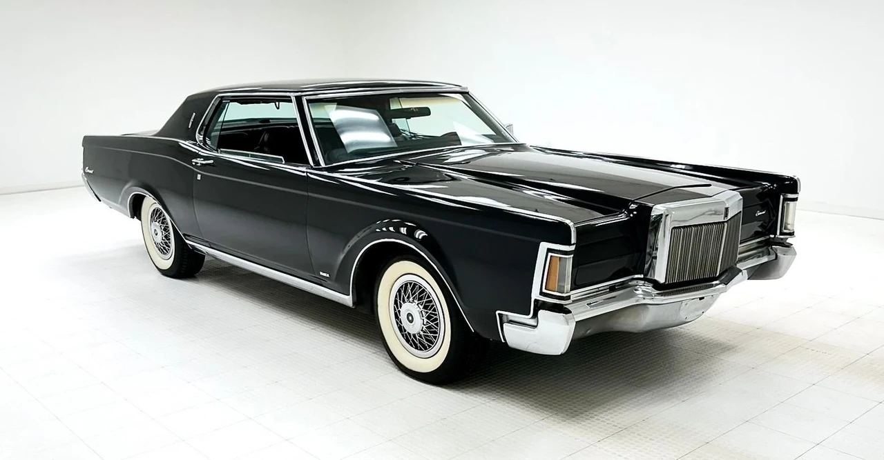 1970 Lincoln Continental Mark III - Image 7 of 31