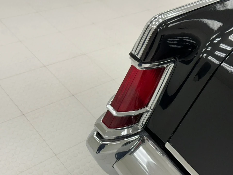 1970 Lincoln Continental Mark III - Image 20 of 31
