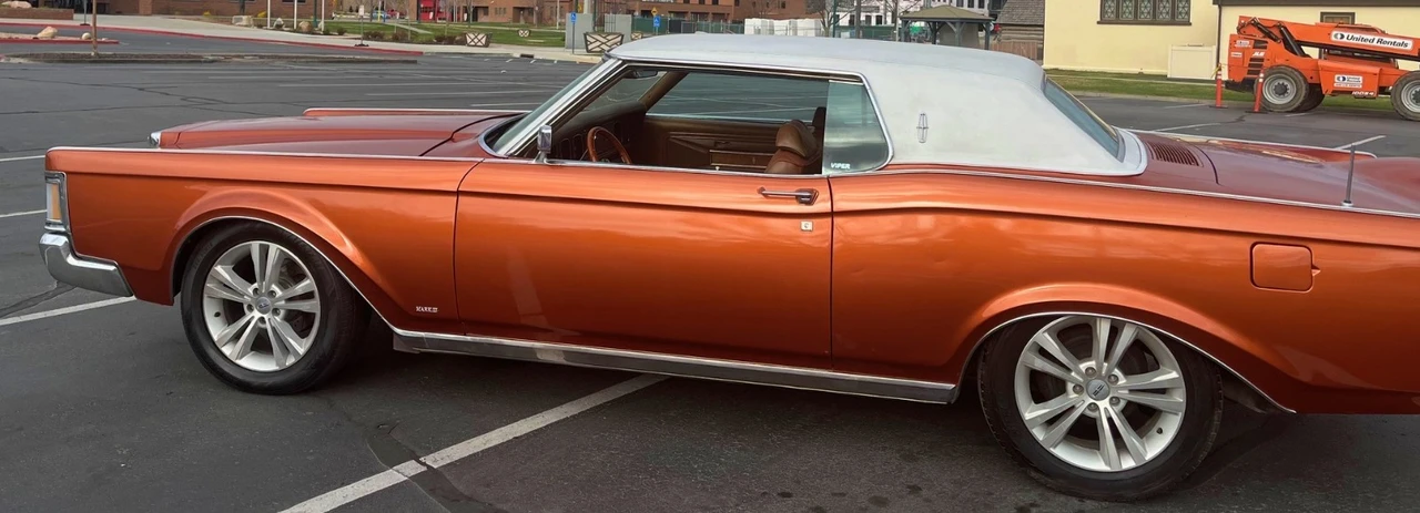 1970 Lincoln Continental Mark III - Image 11 of 19