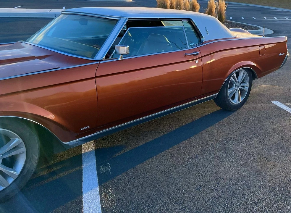 1970 Lincoln Continental Mark III - Image 7 of 19